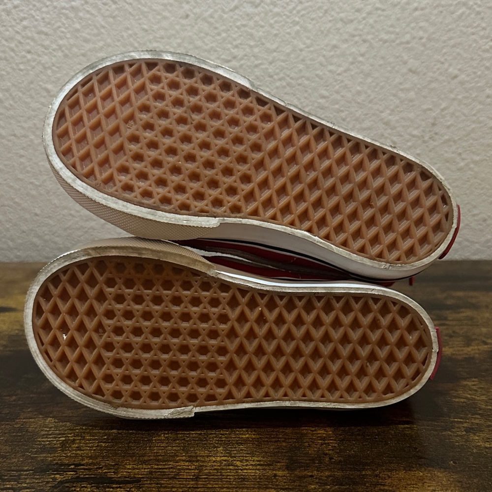 Vans Kids Toddler 7.5 Red High-Top Sneakers - Picture 4 of 6